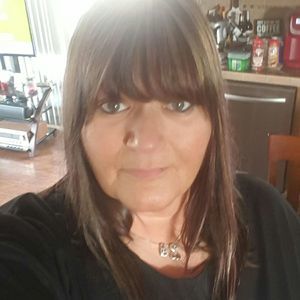 Meet your Posher, Leslie